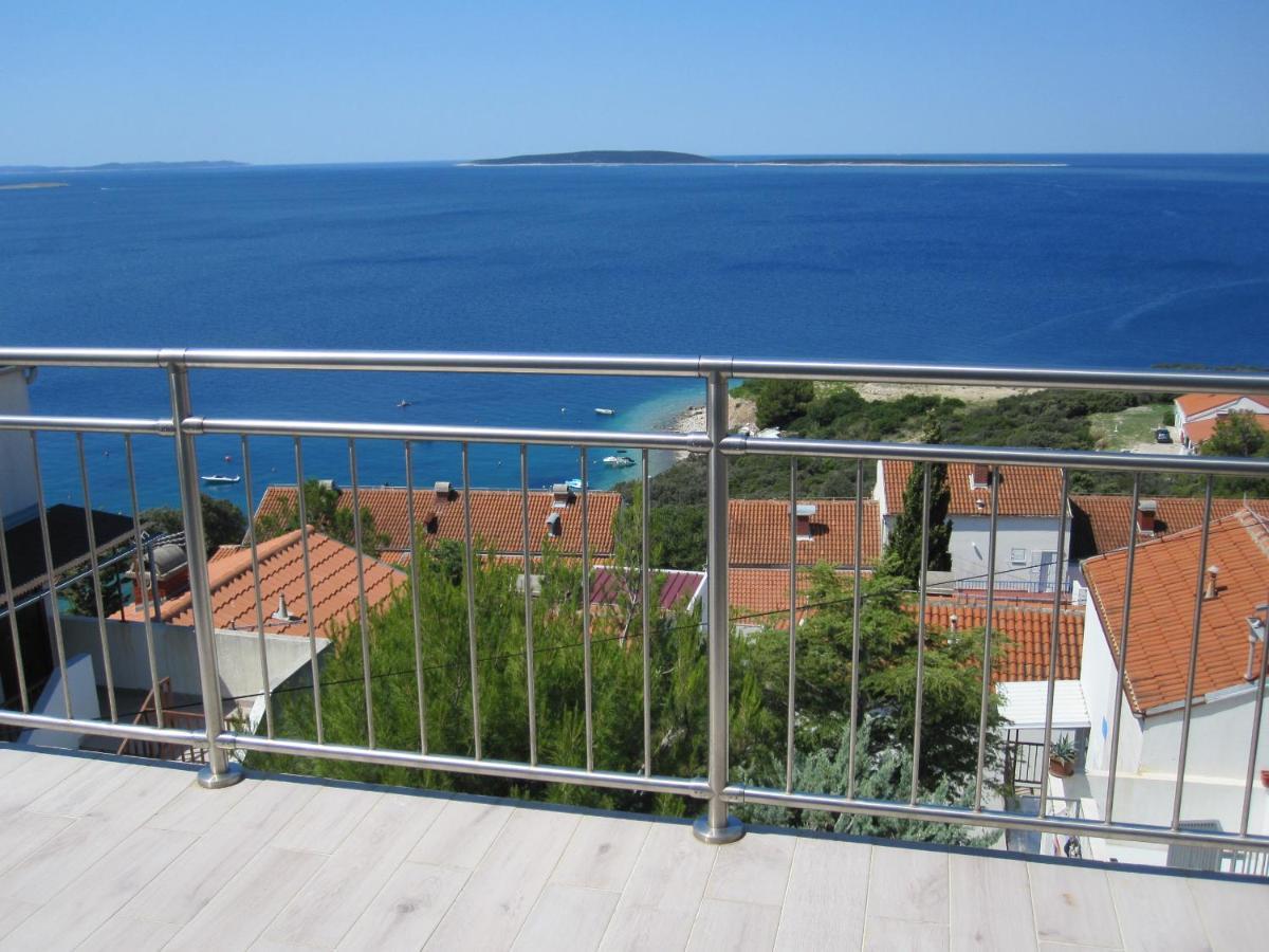 Apartman Zaglav Apartment Martinscica  Bagian luar foto