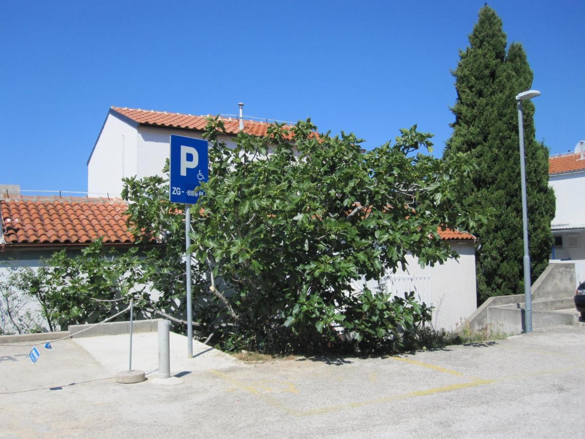 Apartman Zaglav Apartment Martinscica  Bagian luar foto